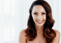 Round face shape hair style hairstyling down with soft curls