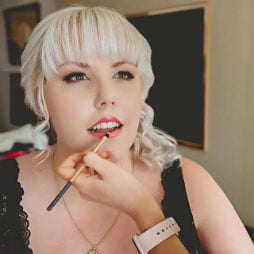 Light bridal lip colour Light bridal lip colour